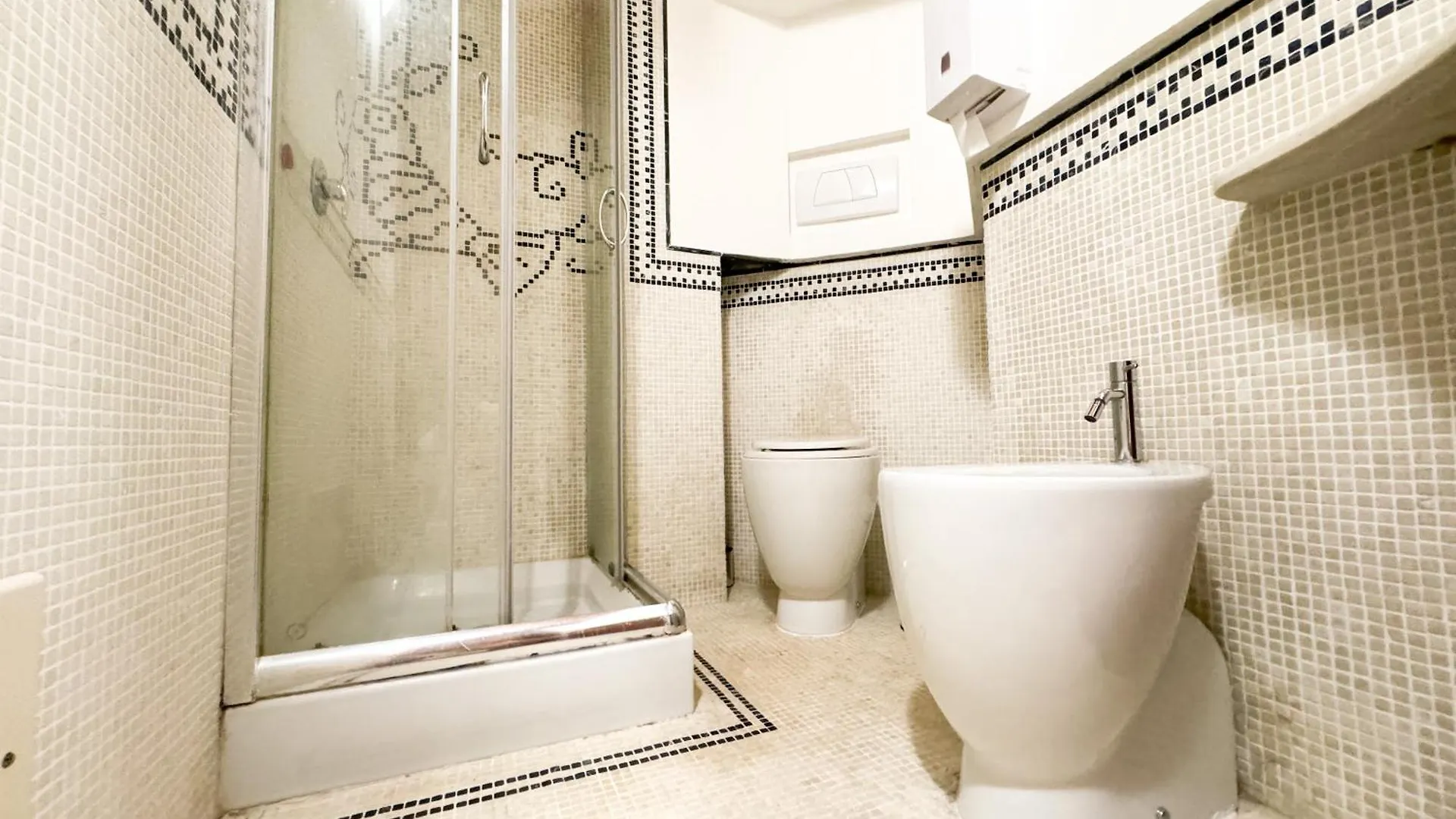 Kalma Via Manno - Central Stay With Stone Walls & Private Cinema Cagliari 0*,  Italien